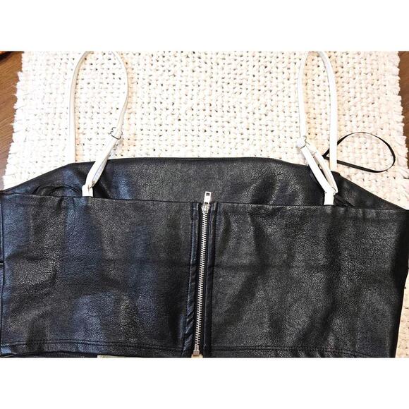 Molly Green Cropped Leather Color Block Top - Picture 5 of 7